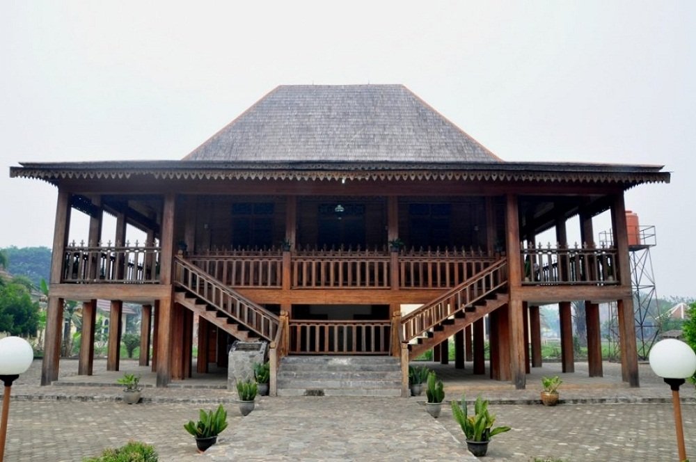 Gambaran Rumah Limas Palembang