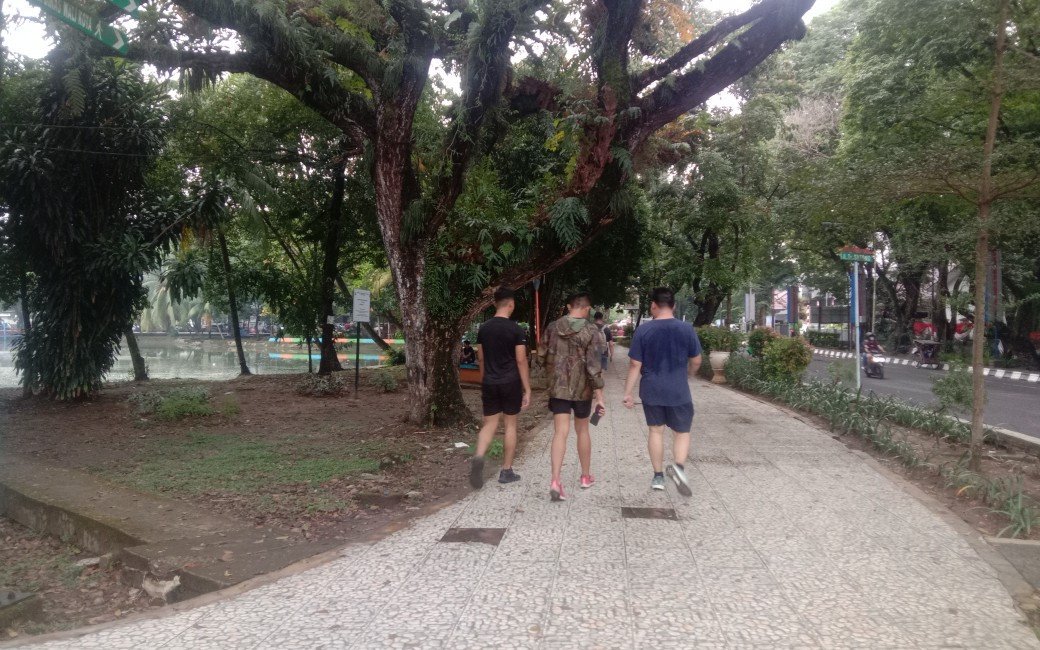 Jogging dan Berolahraga